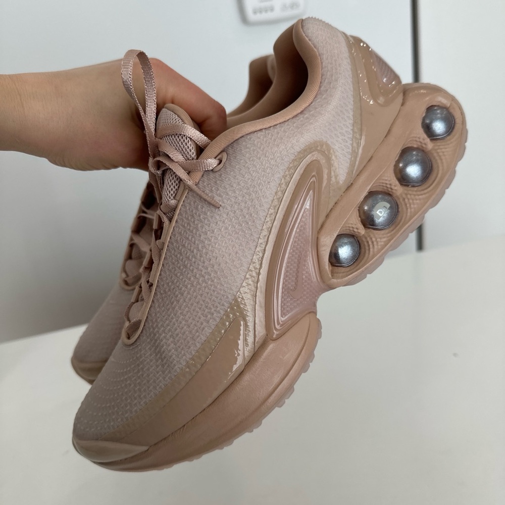 Nike Air Max DN (US 12 — runs like US 10) NEW
• Tagged US 12